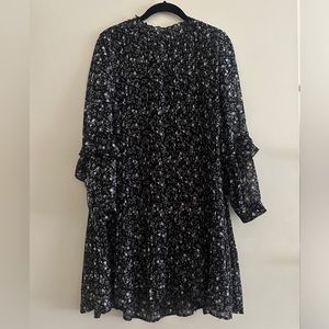 Zara black and white flowery loose fitting dress
